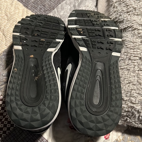 Nikes for sale! - Picture 6 of 7